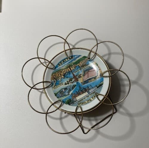 Vintage MCM Seattle World's Fair Wall Hanging Plate Decorative Collectible 60's - Thumbnail 6