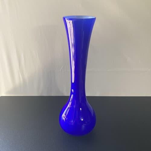 Vintage MCM Guildcraft Italy Cobalt Blue Cased Glass Bud Vase Art Glass 10inch - Thumbnail 5