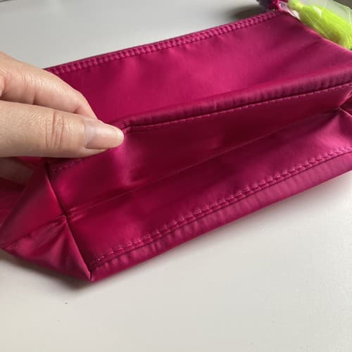 NWOT Tarte Cosmetics Magenta Pink Pom Pom Make Up Bag Pouch - Thumbnail 4