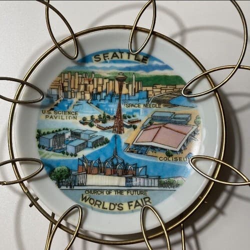 Vintage MCM Seattle World's Fair Wall Hanging Plate Decorative Collectible 60's - Thumbnail 2