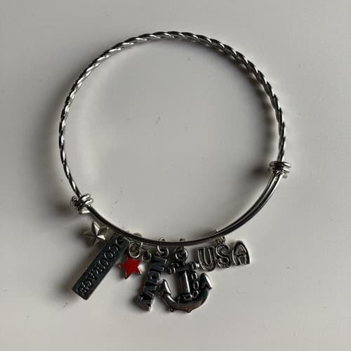 EUC SILVERTONE EXPANDABLE BANGLE CHARM BRACELET PATRIOTIC NAVY COURAGE USA - Thumbnail 2