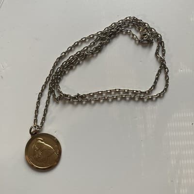 Vintage GoldTone St Anthony De Pauda Medals Pendants Necklace Lot of 2 Catholic - Thumbnail 7