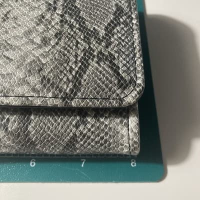 BCBGeneration Black and White Snake skin Long Wallet 'Anastasia Wallet' NEW 4X8 - Thumbnail 6