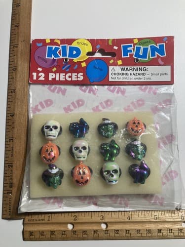 Vintage Halloween Characters Rings Kids 12 Pack Party Favors Witches Skulls NOS - Thumbnail 5
