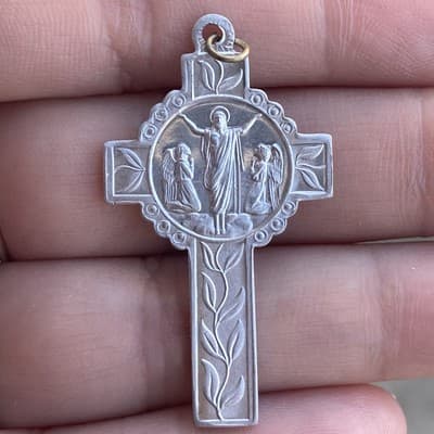 Vintage NOS Aluminum Cross Pendant Jesus 👼🏼I Am the Resurrection and the Life