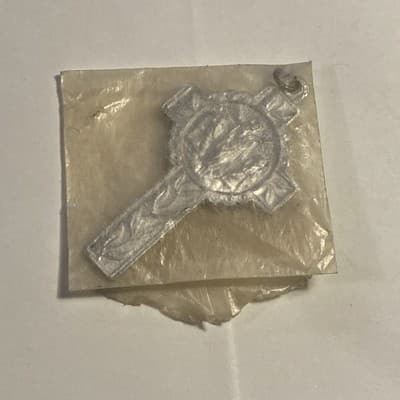 Vintage NOS Aluminum Cross Pendant Jesus 👼🏼I Am the Resurrection and the Life - Thumbnail 7