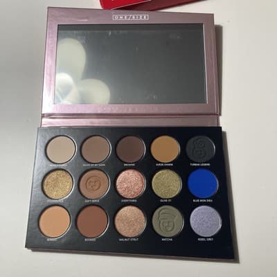 ONE/SIZE by PATRICK STARRR Visionary Eyeshadow Palette 15 Shades New in Box O/S - Thumbnail 5