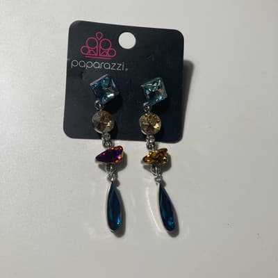 Paparazzi Jewelry Rock Candy Elegance Earrings- Multicolored Iridescent - Thumbnail 4