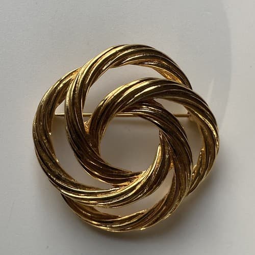 Vintage Gold Tone Monet Brooch Pin Lot Of 3 Vtg Signed Estate Leaf Jewelry MCM - Thumbnail 2