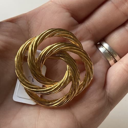 Vintage Gold Tone Monet Brooch Pin Lot Of 3 Vtg Signed Estate Leaf Jewelry MCM - Thumbnail 8