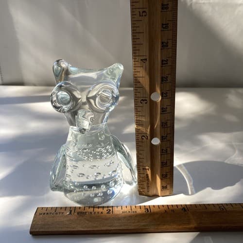 Vintage Art Glass Owl Paperweight Figurine Clear Bullicante Controlled Bubbles - Thumbnail 2