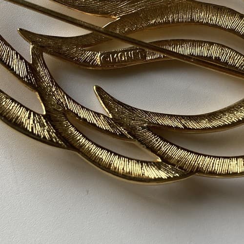 Vintage Gold Tone Monet Brooch Pin Lot Of 3 Vtg Signed Estate Leaf Jewelry MCM - Thumbnail 14