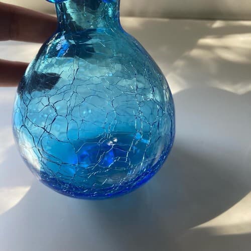 Vintage MCM Crackle Glass Mini Vase Ruffle Neck Ocean Blue Sky Blue Art Glass - Thumbnail 8