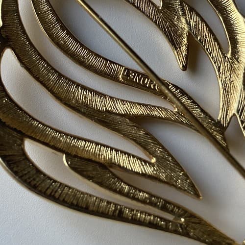 Vintage Gold Tone Monet Brooch Pin Lot Of 3 Vtg Signed Estate Leaf Jewelry MCM - Thumbnail 13