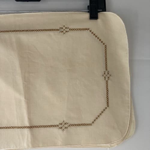 Vintage Homemade Handstitched Set of 4 linen/cotton Placemats 11.5in by 17.5 in - Thumbnail 10