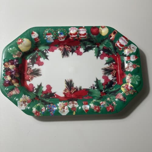 Vintage Christmas Plastic Snack Trays Set of 4 Holiday Hosting Dining Xmas Scene - Thumbnail 6