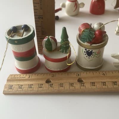 Vintage Christmas Wood Hand Painted Ornaments 10 Piece Lot 80s 90s Folk Retro - Thumbnail 4