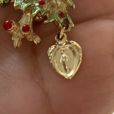 Vintage Christmas Tree Brooch w/ Dangling Micro Devotional Virgin Mary Catholic - Thumbnail 4
