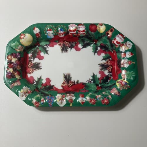 Vintage Christmas Plastic Snack Trays Set of 4 Holiday Hosting Dining Xmas Scene - Thumbnail 8