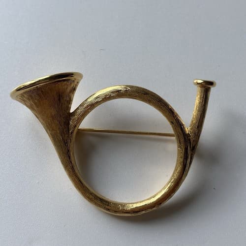 Vintage Napier French Horn Brooch Pin Brushed Gold Tone Signed Textured figural