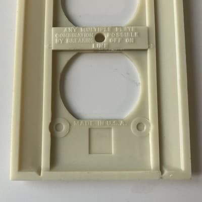 Vintage Bakelight General Electric Power Outlet Cover Plate Art Deco USA Made - Thumbnail 7