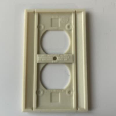 Vintage Bakelight General Electric Power Outlet Cover Plate Art Deco USA Made - Thumbnail 2