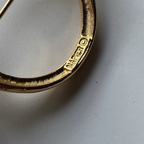 Vintage Napier French Horn Brooch Pin Brushed Gold Tone Signed Textured figural - Thumbnail 4