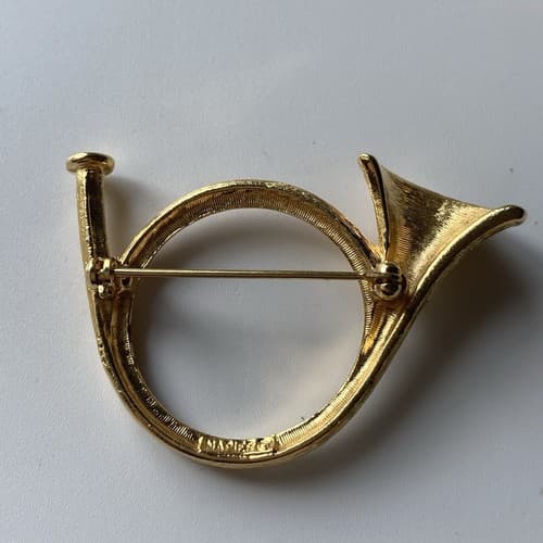 Vintage Napier French Horn Brooch Pin Brushed Gold Tone Signed Textured figural - Thumbnail 2