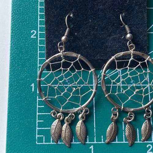 Vintage Southwestern Dream Catcher Earrings New On Card Silver Tone Vtg Native - Thumbnail 2