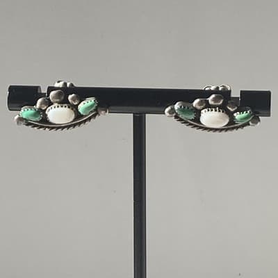 VTG Zuni Native American Sterling Silver Post EarringsTurquoise MOP Petit Point
