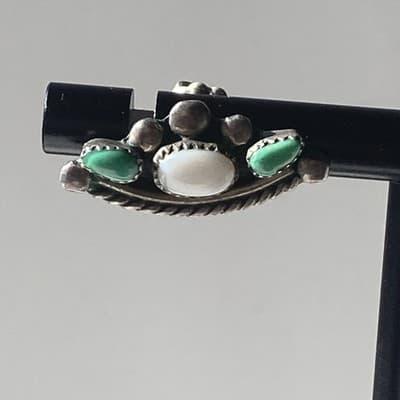 VTG Zuni Native American Sterling Silver Post EarringsTurquoise MOP Petit Point - Thumbnail 6