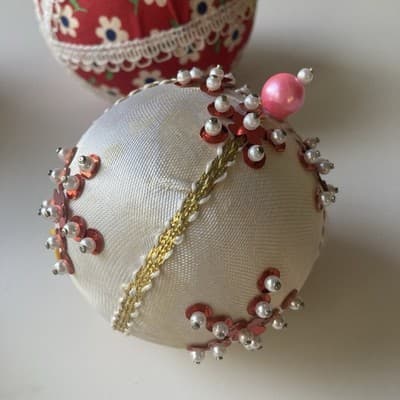 Vintage Christmas Ornaments Push Pin Sequins Calico Home Made Retro Bell 4 Pcs - Thumbnail 20