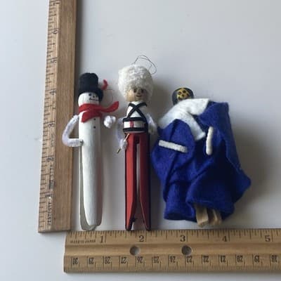 Vintage Christmas Clothes Pin Ornaments Home Made Plus Old World Santa 4pcs READ - Thumbnail 10