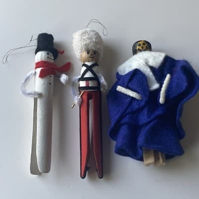 Vintage Christmas Clothes Pin Ornaments Home Made Plus Old World Santa 4pcs READ - Thumbnail 5