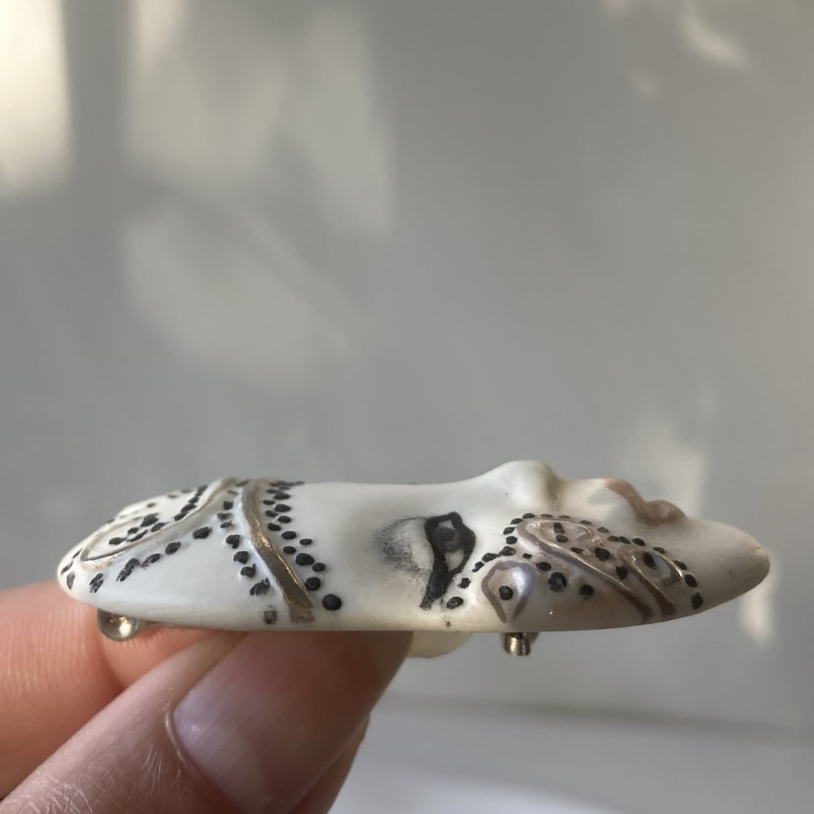 Vintage Porcelain Bisque Flapper Lady Head Brooch Hand Painted Art Deco 2.25inch - Thumbnail 6