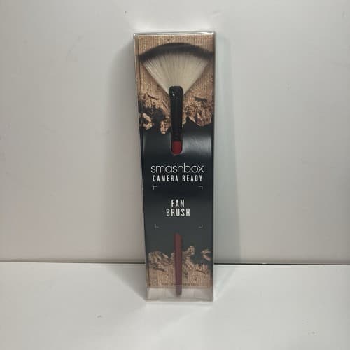 Smashbox Cosmetics Camera Ready High lighting Fan Brush New In Package