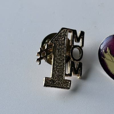 Vintage Special Mother #1 MOM Floral Enameled Gold Tone Pin Lot Of 3 Mothers Day - Thumbnail 3