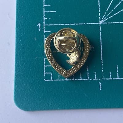 Vintage Lot Of Catholic Pins Communion Guardian Angel Holy Spirit Deadstock New! - Thumbnail 7