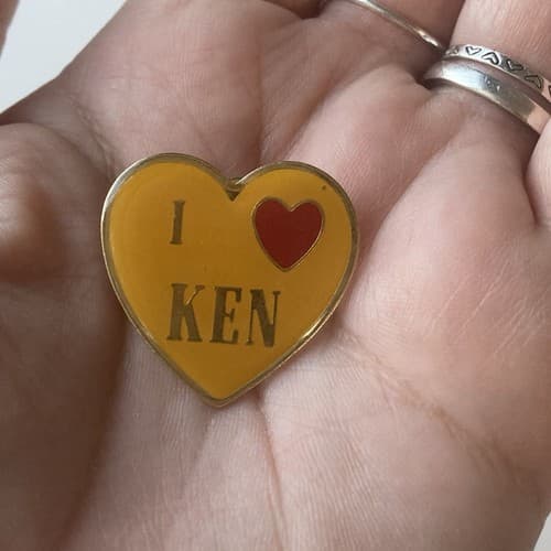 Vintage Heart Pin "I ❤️ KEN”Conversation Hearts 80s 90s Retro Deadstock - Thumbnail 5