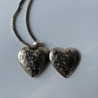 Vintage Gold Tone Heart Locket Etched Filigree Laser Engraved I Love You 80s 90s - Thumbnail 8
