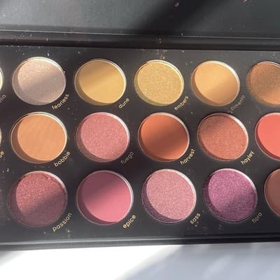 Karity PICANTE Eyeshadow Palette 21 Pans/Shades NEW BOXED - Thumbnail 8