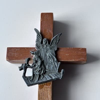 Vintage Wood Guardian Angel Cross Crucifix Wall Hanging Catholic Christianity - Thumbnail 9