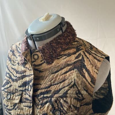 Vintage Y2K Coldwater Creek Tiger Tapestry Vest Jacket Fuzzy Collar Mob Wife M - Thumbnail 9
