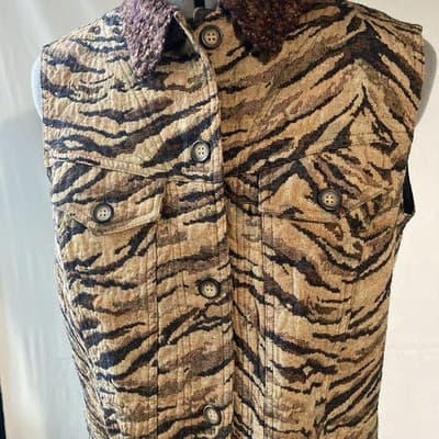 Vintage Y2K Coldwater Creek Tiger Tapestry Vest Jacket Fuzzy Collar Mob Wife M - Thumbnail 6
