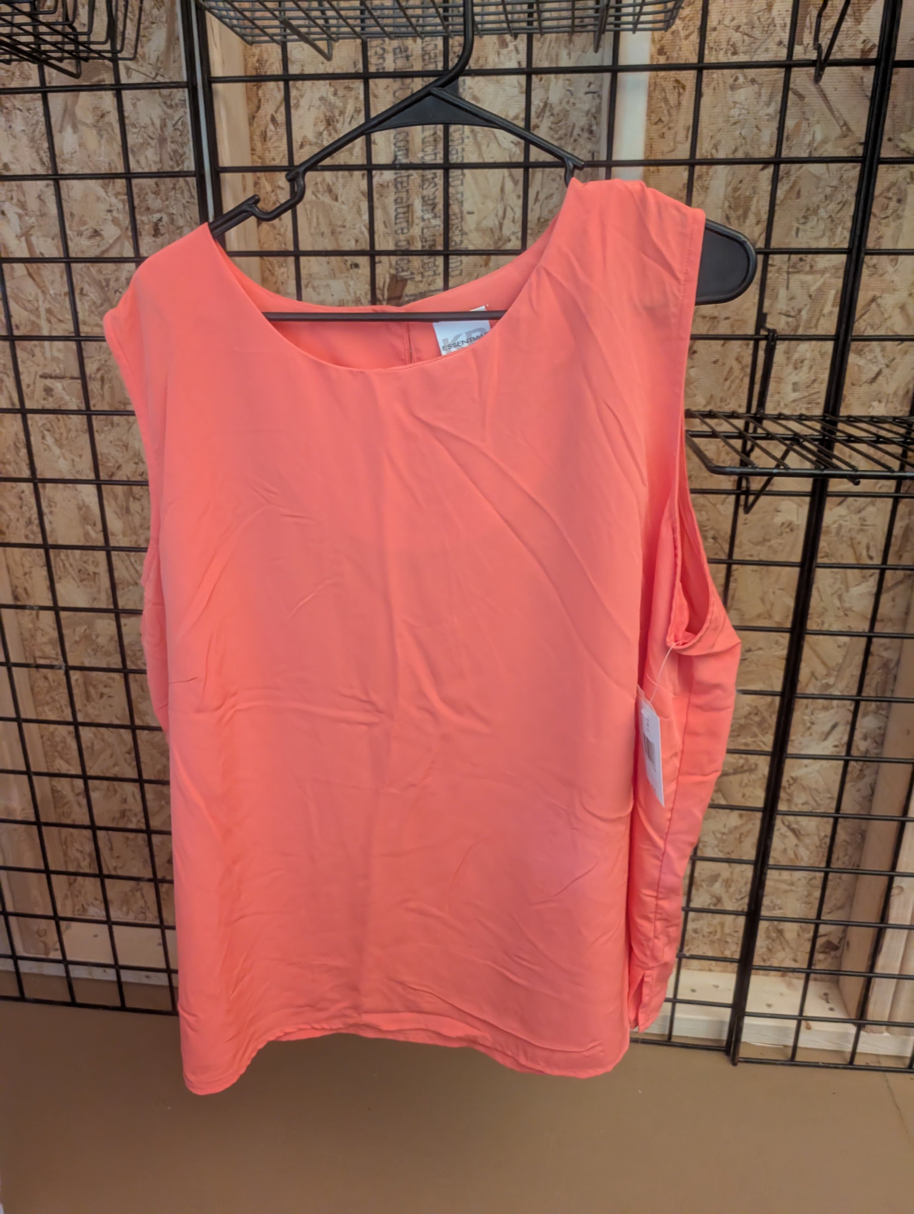 KM Essentials Women's Sleeveless Top 2X - Thumbnail 2