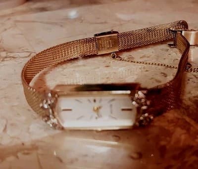 Vintage Watch Lot Marisite Rare Find Unchecked. 7 Watches 1 Braclet - Thumbnail 2