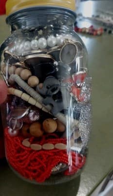 Vintage Mystery Jewelry Lot 🫙 Jar All WEARABLE - Thumbnail 3