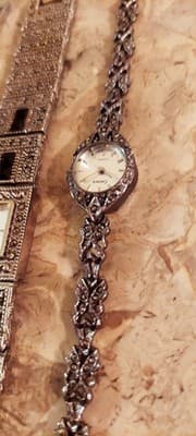 Vintage Watch Lot Marisite Rare Find Unchecked. 7 Watches 1 Braclet - Thumbnail 8