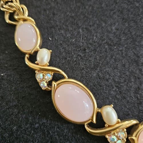 Trifari Vintage Cabochon Collar Necklace Pink AB Crystal Pearl Gold Signed - Thumbnail 2