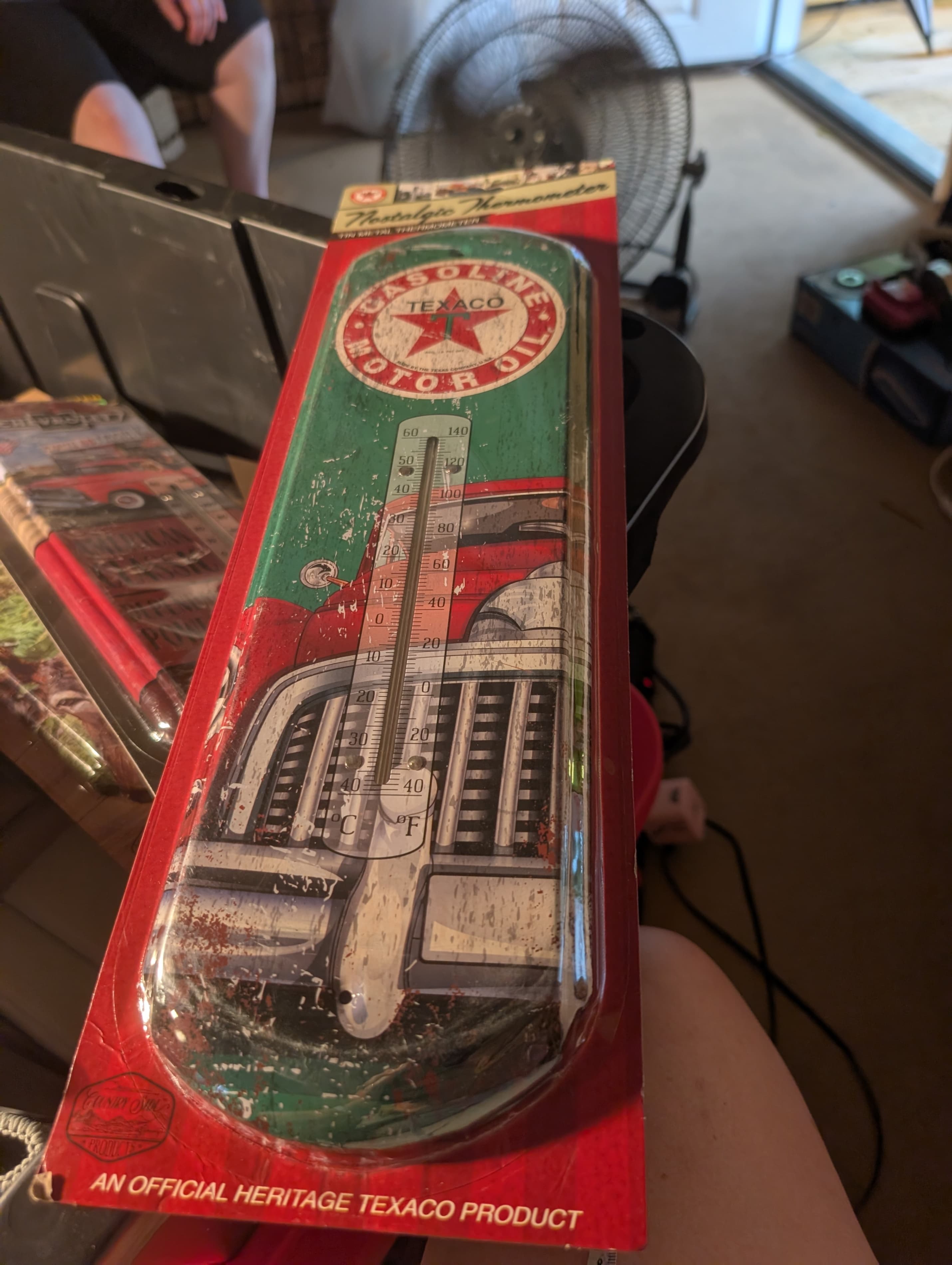 Texaco Nostalgic Tin Metal Thermometer - Thumbnail 2